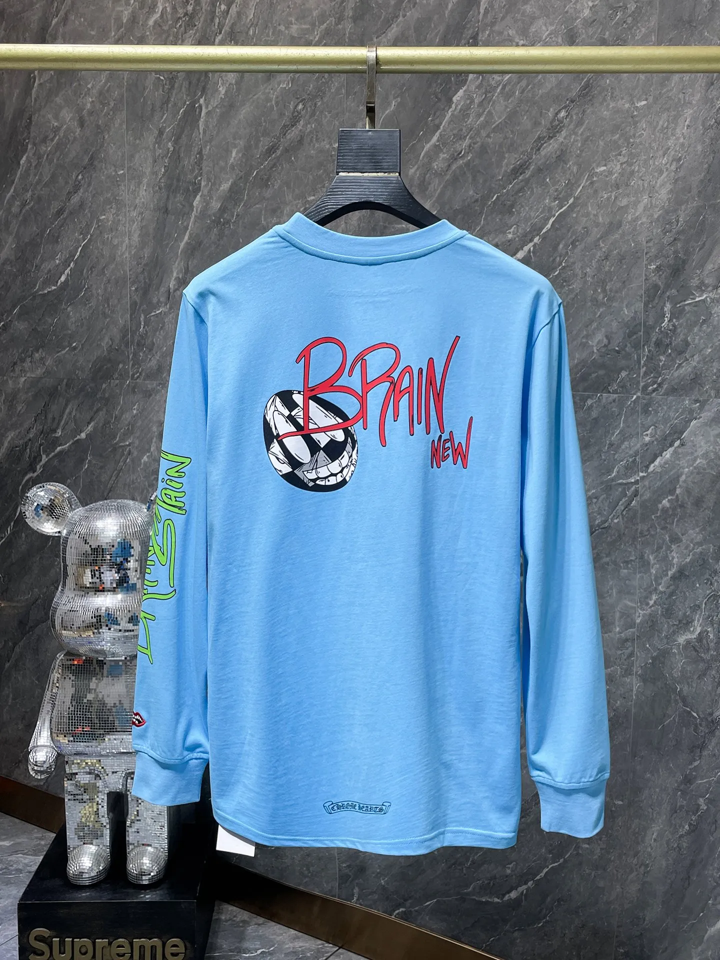 P160 Chrome Hearts🍁Long T Series🍁 Available simultaneously at counters❤️Fully upgraded fabrics! ! Crow blue matty graffiti long sleeves. Imported environmentally friendly glue printing and dyeing. Re-engraved version 1:1 high gram weight original fabric. 🌈Recommended color: blue🌈 Size: S, M, L, XL